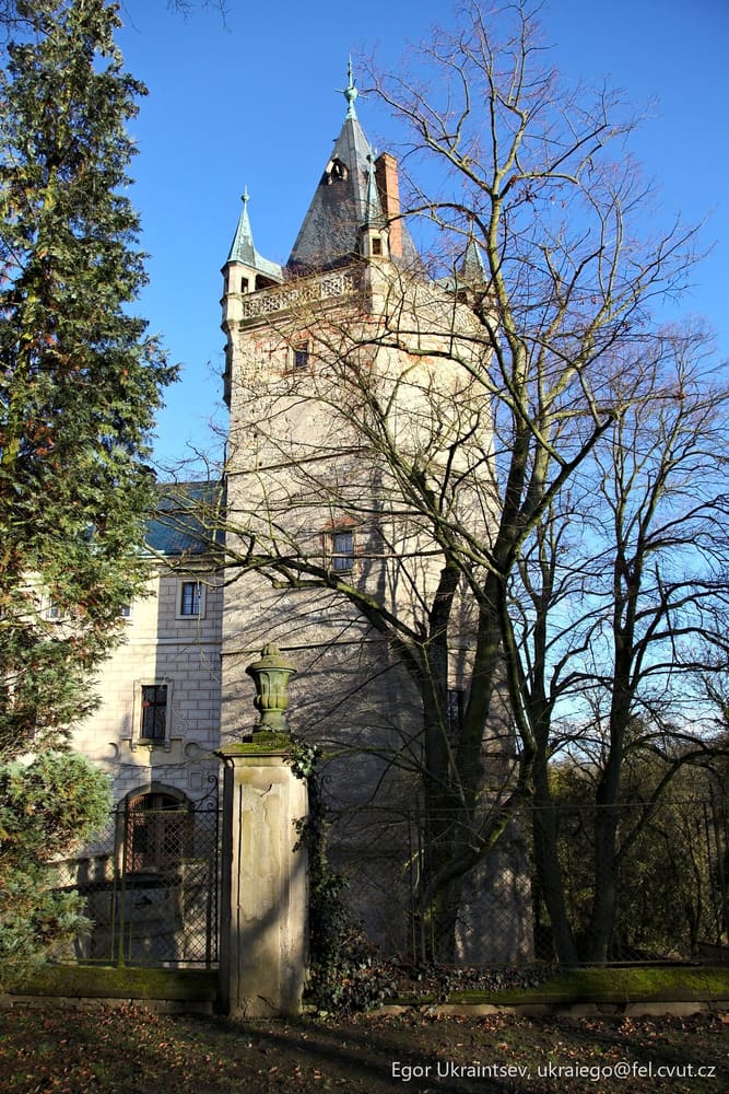 Old building with a tree