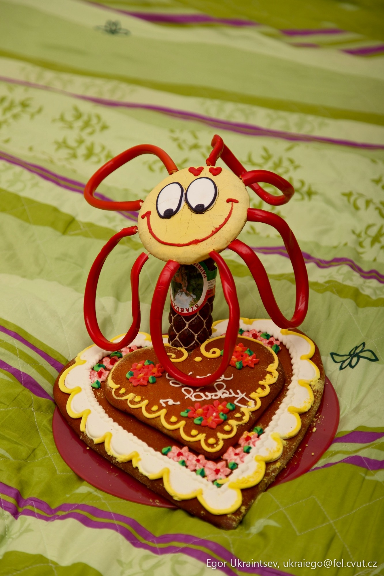 Cake decorated like a monkey