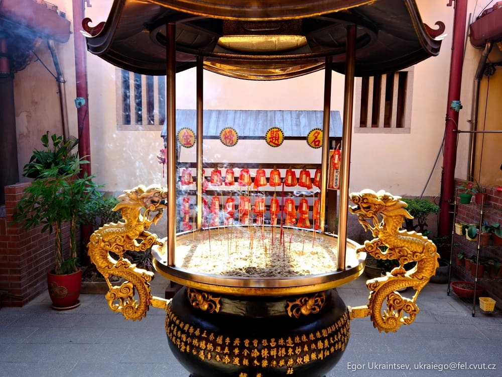 Gold dragon fountain