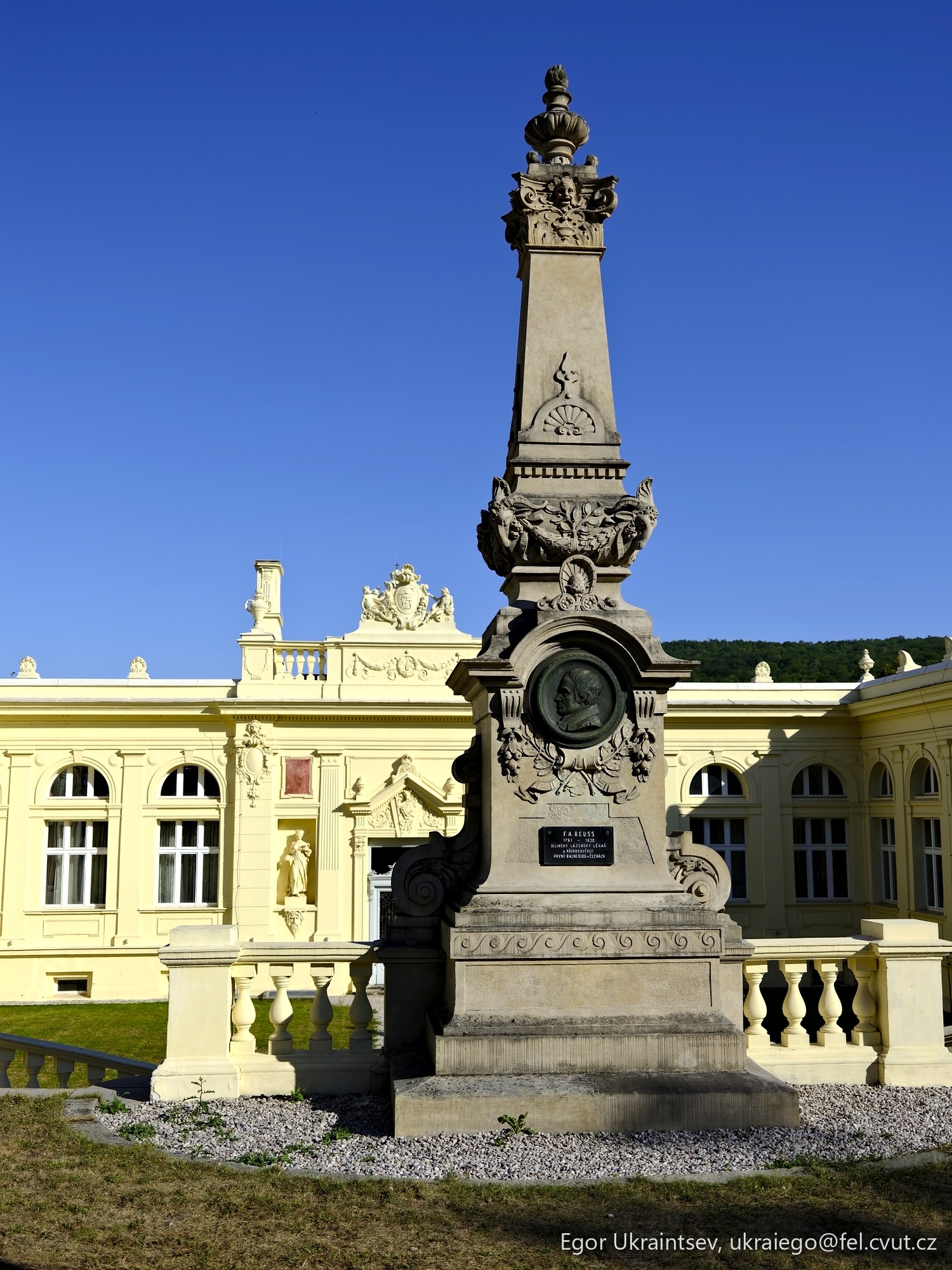 Monument in front of a building