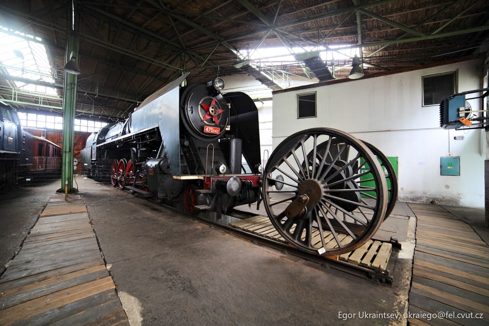 Old steam engine