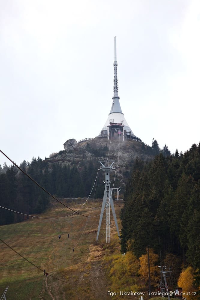 Ski lift going up