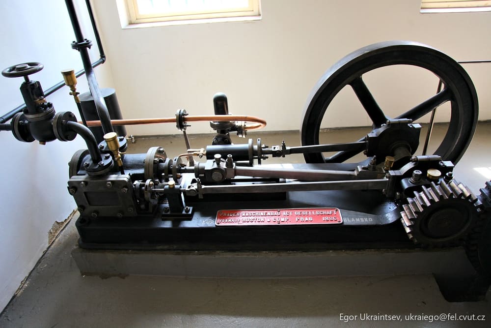Old typewriter