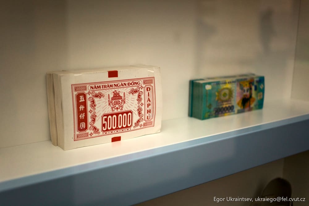 Bank note on a shelf