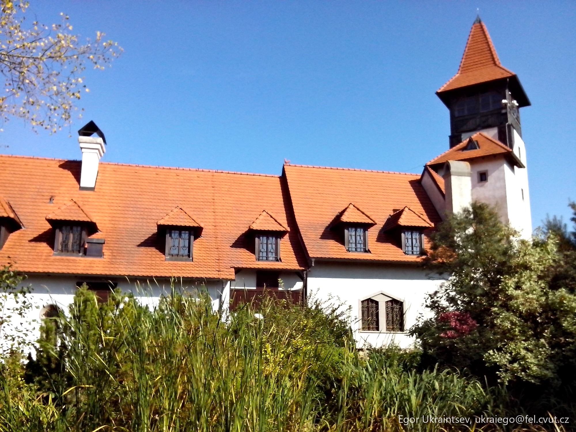 House with a red tiled