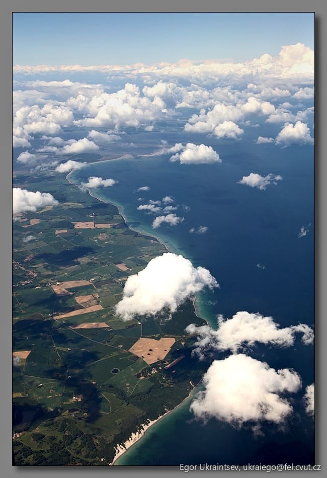Clouds over the ocean