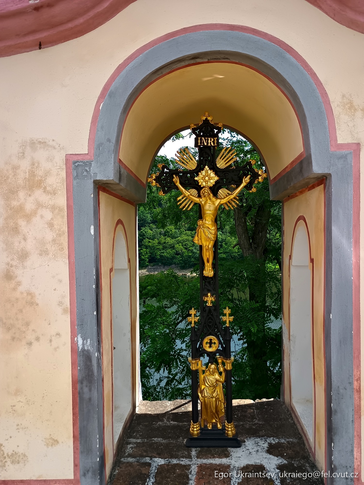 Statue of the cristoed cristo