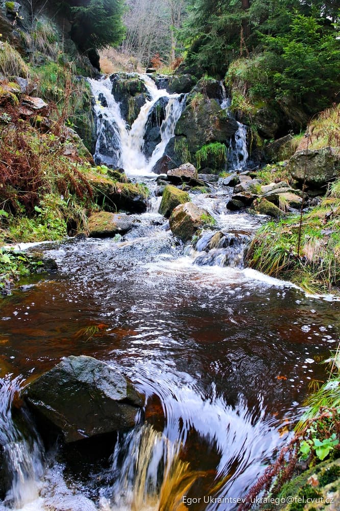 Small waterfall in the lake