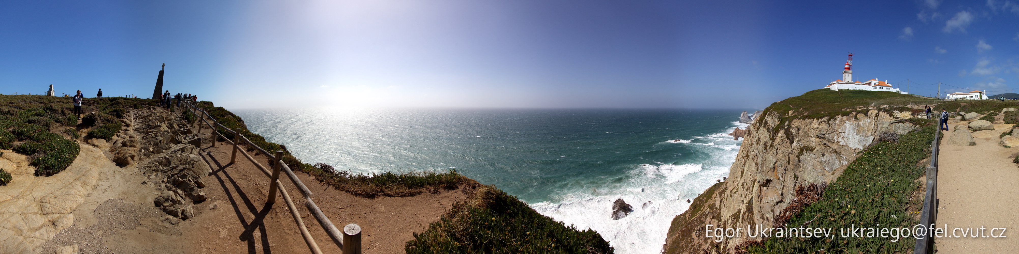 Lighthouse at the edge · Cabo