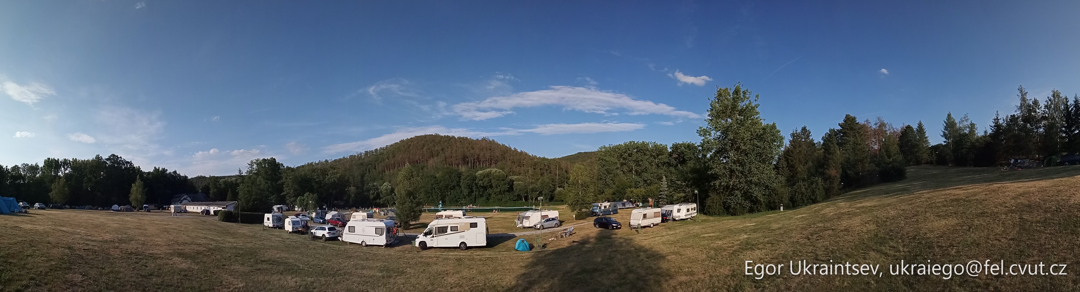 Group of people camping · P006 Phone 2019 07