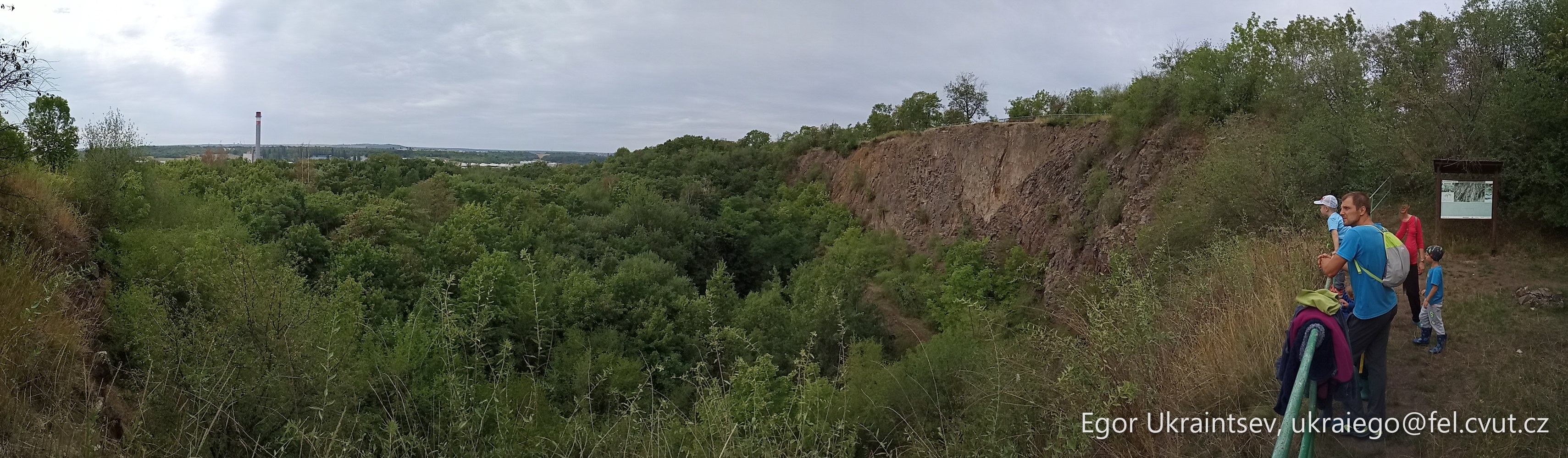People standing on a cliff · P011 Phone 2019 08